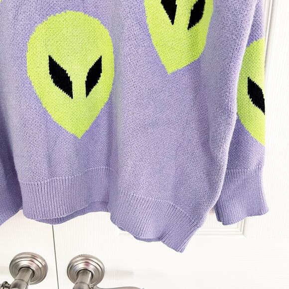 Dressed in Lala Too Cool For You Oversized Alien Knit in Lavender - Picture 5 of 8